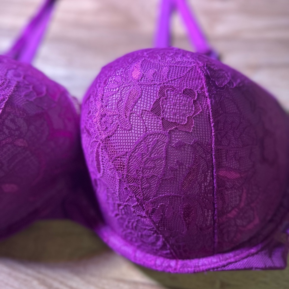 Victoria's Secret Vibrant Purple Lace Bra - Picture 3 of 7